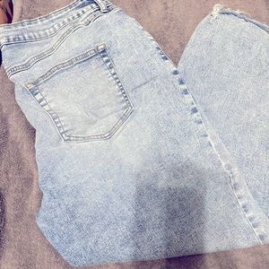 Woman’s stone washed jeans
